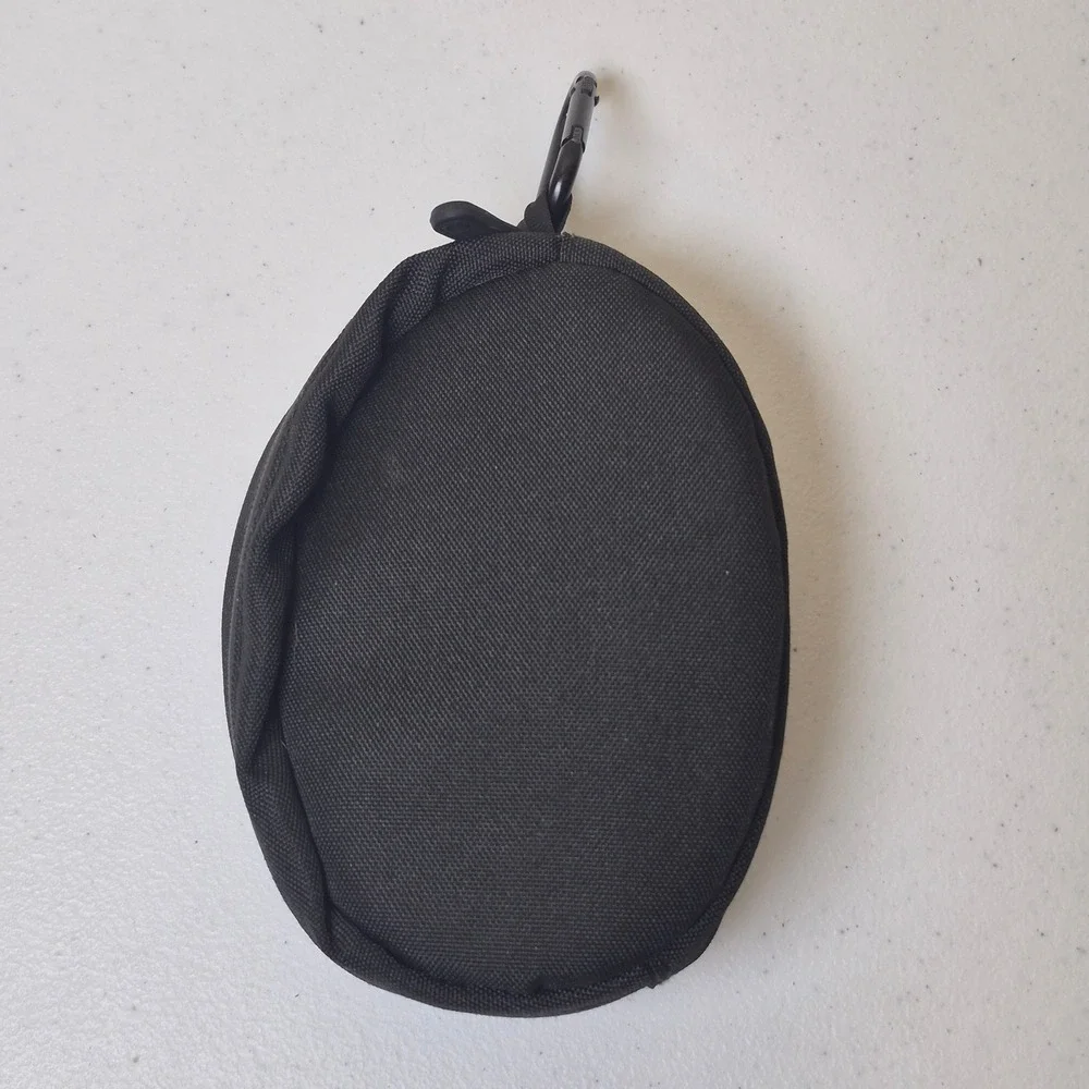 Beats by Dre Headphone Carrying Case Black Zippered Hard Shell with Carabiner